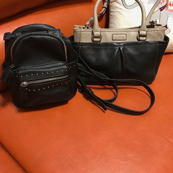 Clarks Leather bag Like New & free small backpack - Picture 2 of 5